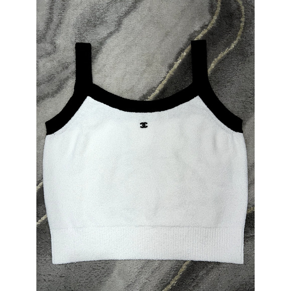 Chanel 23P White Black CC Logo Ribbed Hem Stretch Cotton Knit Top Tank Shirt 38 - Picture 6 of 12